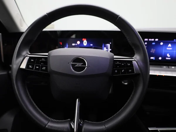 Opel Astra (2023) — foto 34 van 36