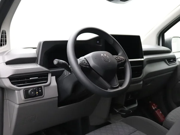 VOLKSWAGEN Transporter T7 32 Fou Lwb (2026) — foto 3 van 17