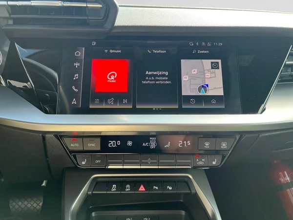AUDI A3 Sportback (2024) — foto 2 van 21