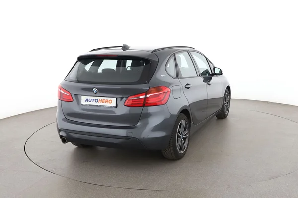 BMW 2-serie (2019) — foto 12 van 16