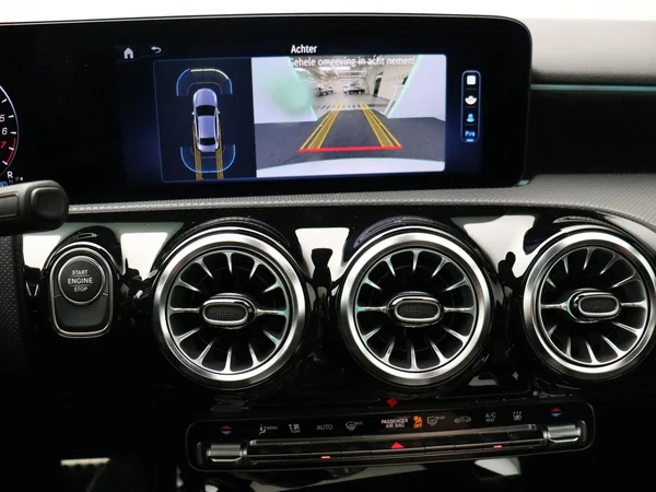 Mercedes-Benz A-Klasse (2023) — foto 13 van 32