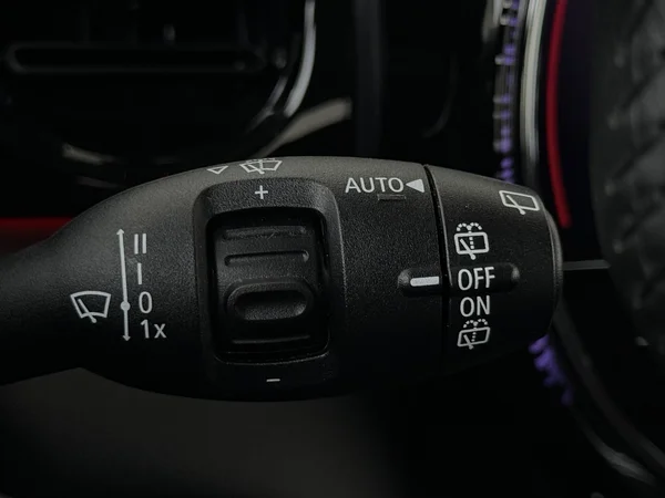 MINI Cooper (2022) — foto 17 van 27