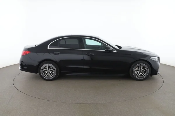 Mercedes-Benz C-Klasse (2024) — foto 13 van 16