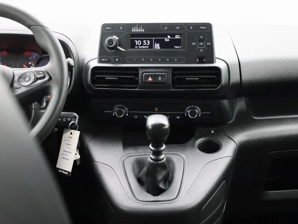 Opel Combo Life (2022) — foto 35 van 35