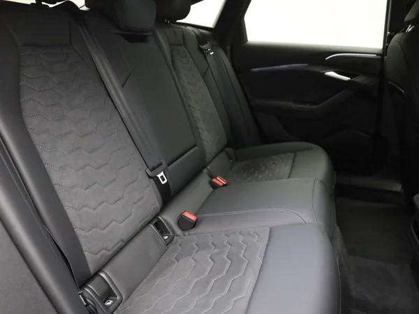 AUDI A6 Sportback e-tron (2026) — foto 10 van 23