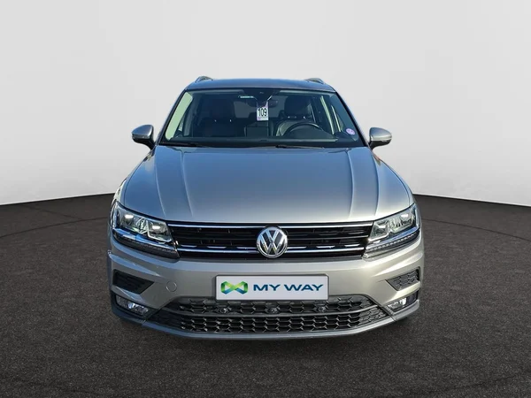 VOLKSWAGEN Tiguan (2019) — foto 23 van 24