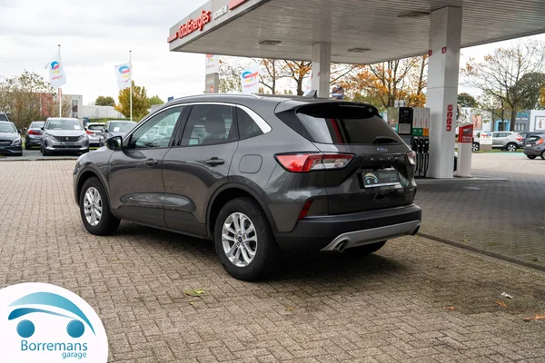 Ford Kuga (2022) — foto 23 van 33