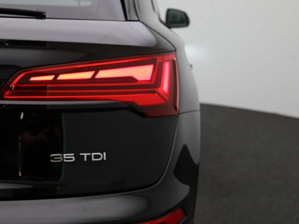Audi Q5 (2023) — foto 33 van 44