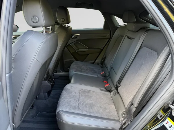 AUDI Q3 Sportback (2023) — foto 8 van 17