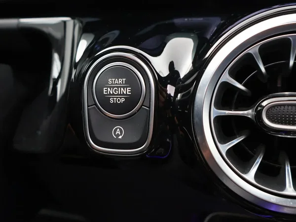 Mercedes-Benz GLA (2025) — foto 11 van 30