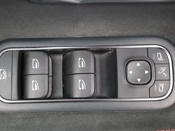 Mercedes-Benz CLA (2024) — foto 27 van 27