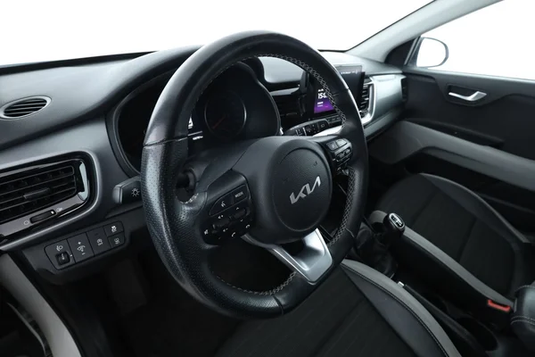 Kia Stonic (2022) — foto 2 van 16