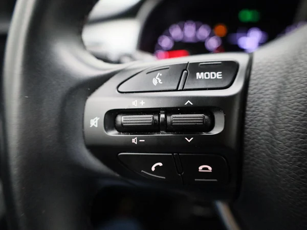 Kia Stonic (2023) — foto 13 van 35