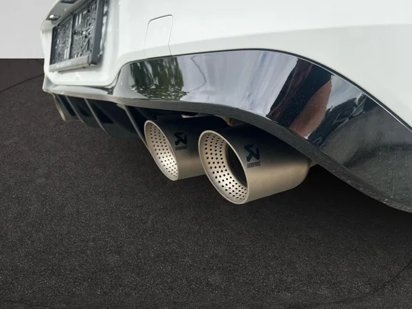 VOLKSWAGEN Golf VIII R (2023) — foto 11 van 24