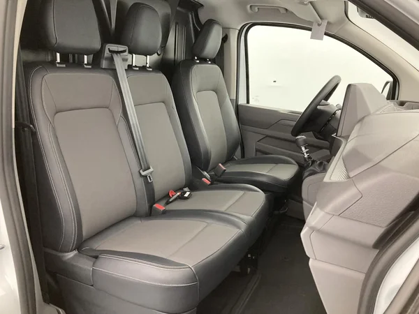 VOLKSWAGEN Transporter T7 30 Fourgon Swb Dsl (2025) — foto 8 van 32