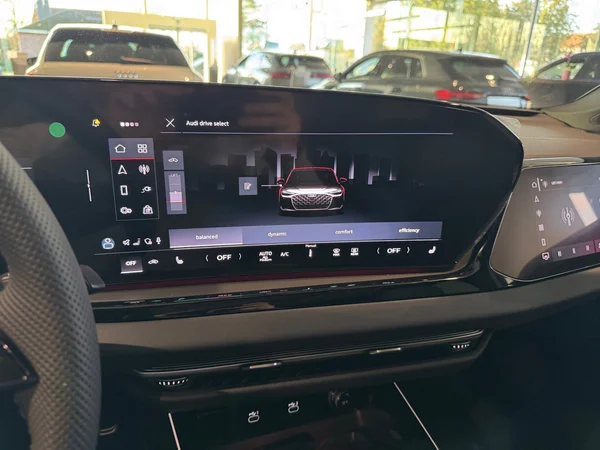 AUDI A6 e-hybrid (PHEV) (2026) — foto 24 van 24