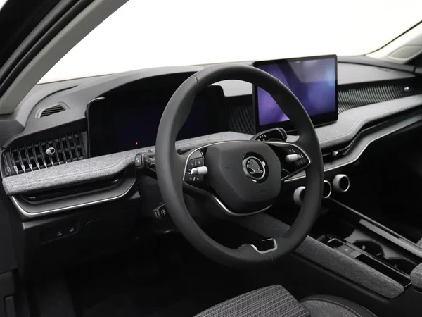 SKODA Superb Combi (2026) — foto 19 van 21
