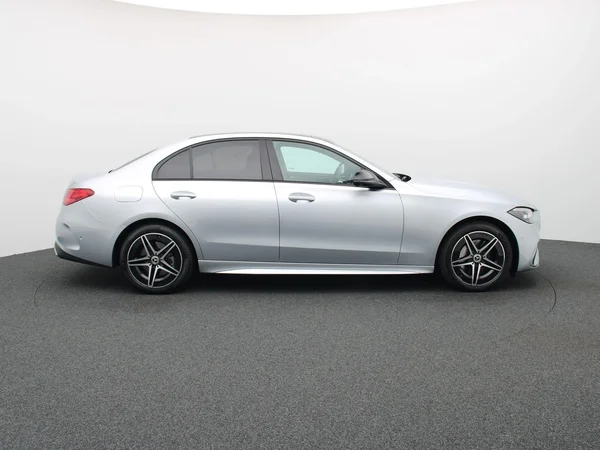 Mercedes-Benz C-Klasse (2025) — foto 22 van 25