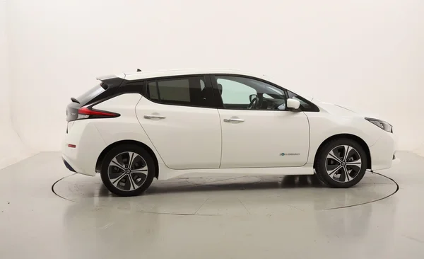 Nissan Leaf (2020) — foto 21 van 24