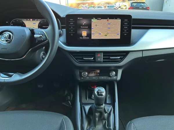 SKODA Scala (2024) — foto 7 van 25
