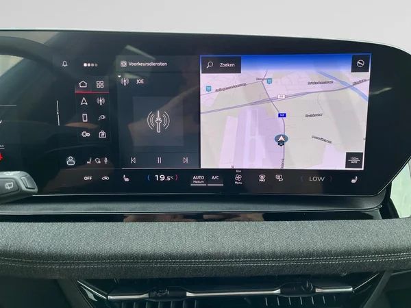 AUDI Q6 e-tron (2025) — foto 2 van 22