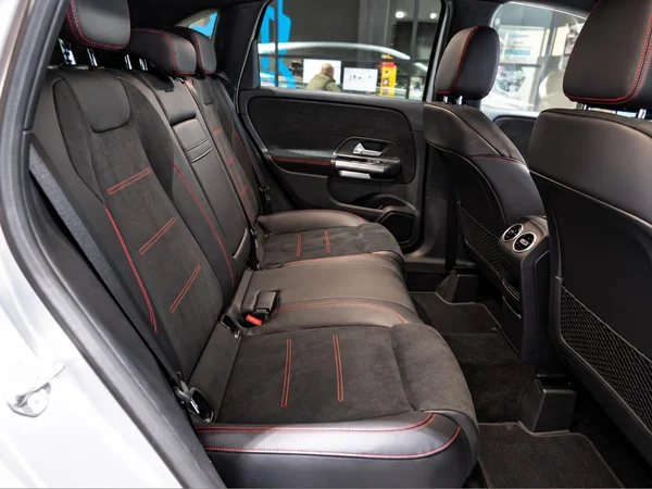 MERCEDES-BENZ B-Class (W247) (2019) — foto 5 van 22