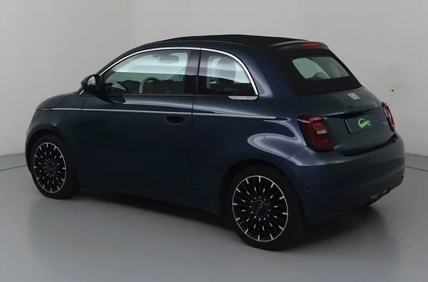 Fiat E-500C (2021) — foto 23 van 49