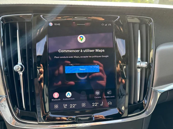 VOLVO V90 (2023) — foto 5 van 24