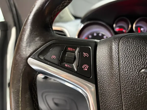 Opel Mokka (2014) — foto 2 van 22