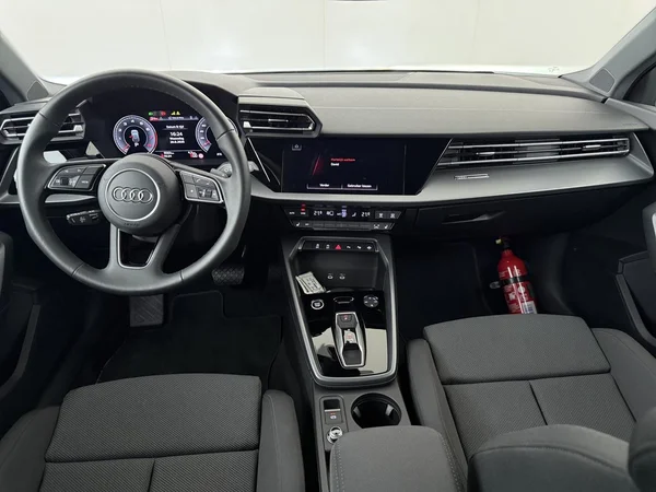 AUDI A3 Sportback (2025) — foto 13 van 18