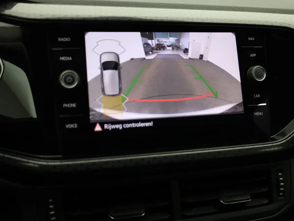 VOLKSWAGEN T-Cross (2021) — foto 16 van 19