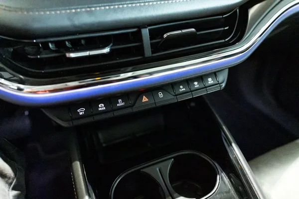 Škoda Enyaq iV (2023) — foto 26 van 35