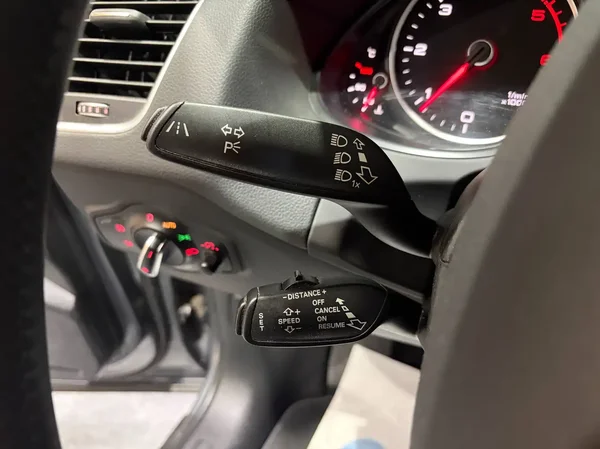 Audi Q5 (2015) — foto 4 van 28