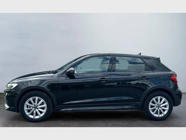 Audi A1 allstreet (2025) — foto 27 van 29