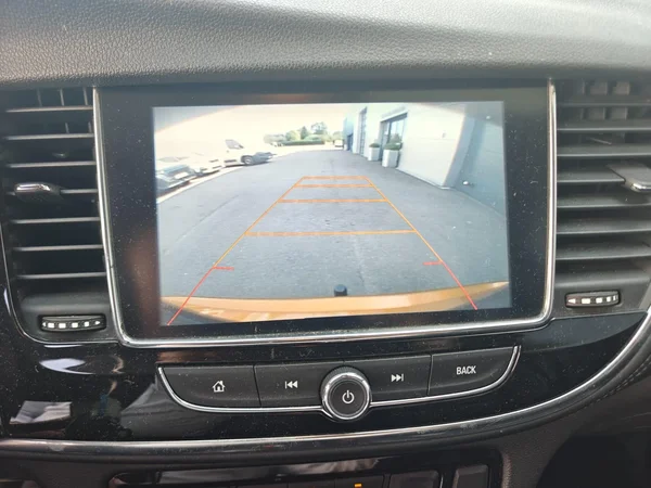 Opel Mokka X (2017) — foto 9 van 19