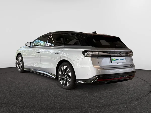VOLKSWAGEN ID.7 Tourer (2025) — foto 18 van 24