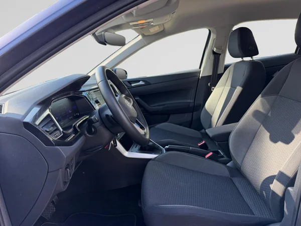 VOLKSWAGEN Polo (2023) — foto 3 van 18