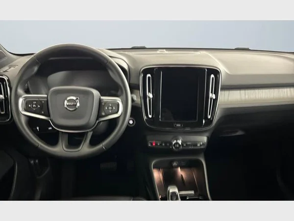 Volvo XC40 (2020) — foto 12 van 27