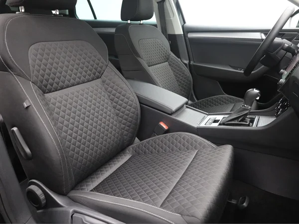 SKODA Superb Combi (2024) — foto 17 van 22