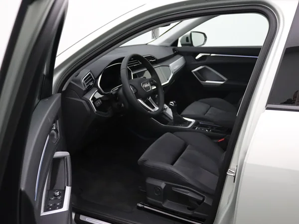 AUDI Q3 Sportback (2025) — foto 6 van 26
