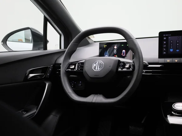 MG MG4 EV (2023) — foto 32 van 32