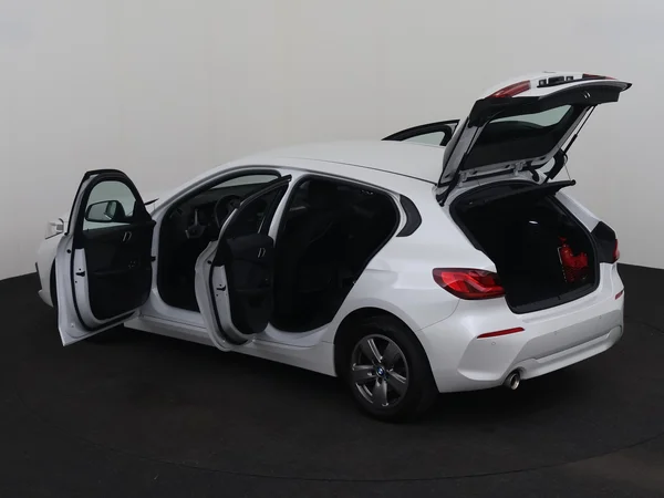 BMW 116 (2024) — foto 27 van 28