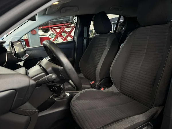 Peugeot 208 (2023) — foto 14 van 17