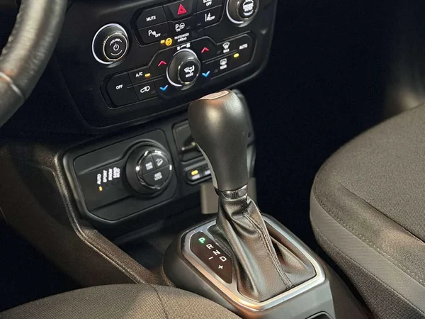 Jeep Renegade (2023) — foto 5 van 23