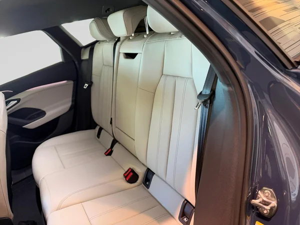AUDI A6 Avant e-tron (2026) — foto 10 van 23
