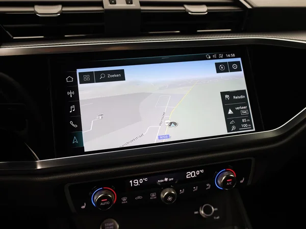 AUDI Q3 (2019) — foto 13 van 22