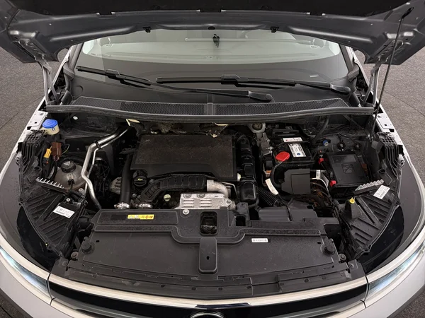 OPEL Grandland (2022) — foto 6 van 28