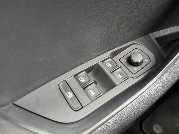 SKODA Karoq Dsl (2021) — foto 5 van 31