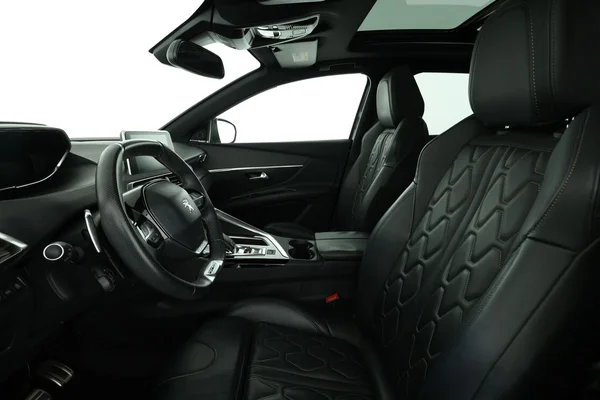 Peugeot 3008 (2018) — foto 16 van 16