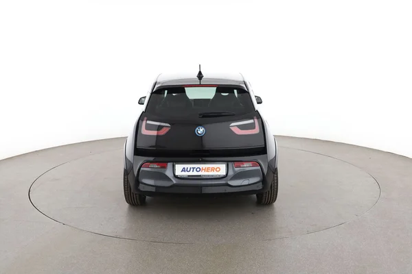 BMW i3 (2019) — foto 12 van 17